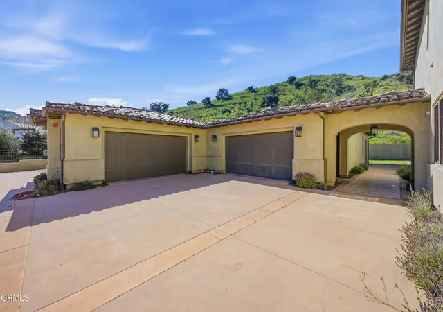 Photo 3 of Single family home for sale at 27417 Park Vista Rd, Agoura Hills, CA 91301 | MLS# P1-28674 | Listing updated on 2026-09-14
