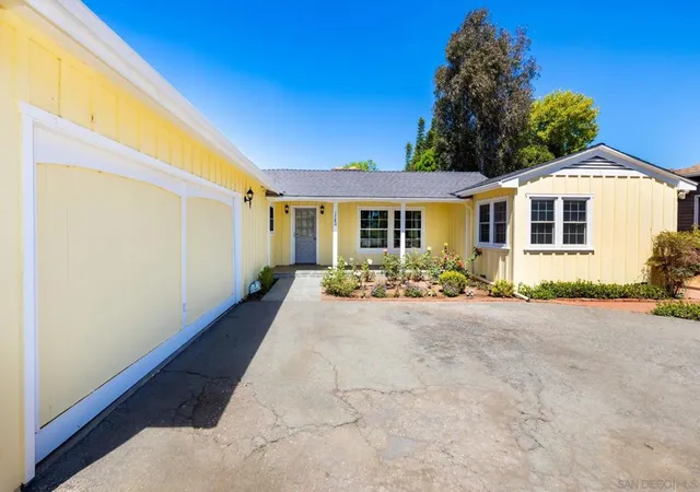 Photo 3 of Sale Pending at 1780 Magnolia Ave, Carlsbad, CA 92008 | MLS# 260021419SD | Listing updated on 2026-09-15