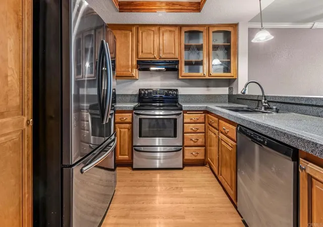 Listing Photo 4 - Condo for sale in building located at 9995 Scripps Westview Wy, San Diego, CA 92131 - Unit #55