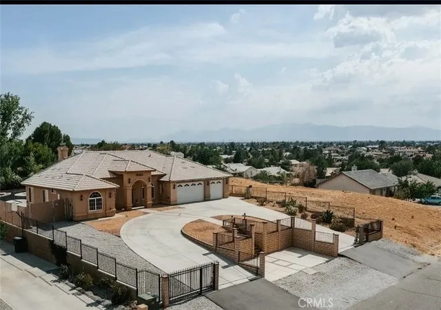 Photo 3 of Single family home for sale at 16805 Ponca, Victorville, CA 92395 | MLS# BB26192170 | Listing updated on 2026-09-18