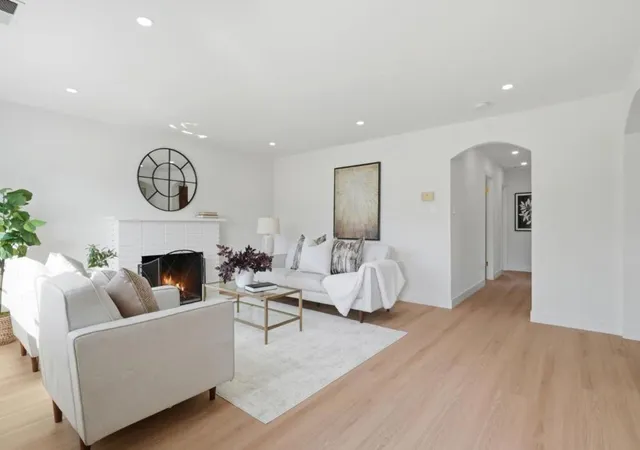 Photo 3 of Sale Pending at 3343 Victoria Ave, Santa Clara, CA 95051 | MLS# ML82059796 | Listing updated on 2026-09-14