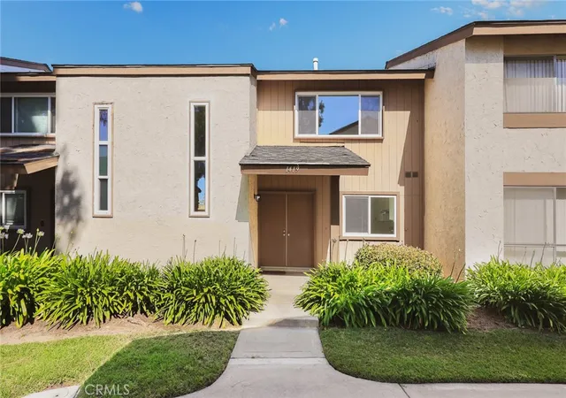 Townhouse for sale at 1419 Norwich Ln, La Habra, CA 90631 | MLS# WS26102765