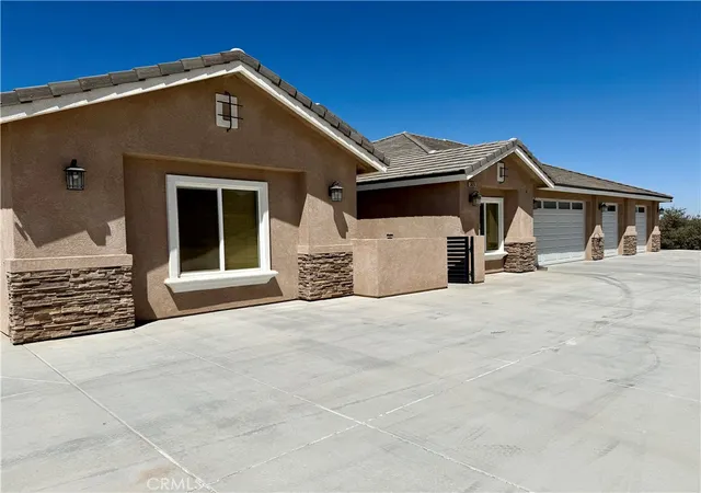 Photo 1 of Single family home for sale at 5826 Casita, Oak Hills, CA 92344 | MLS# HD26189045 | Listing updated on 2026-09-15