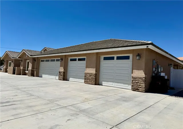 Photo 2 of Single family home for sale at 5826 Casita, Oak Hills, CA 92344 | MLS# HD26189045 | Listing updated on 2026-09-15