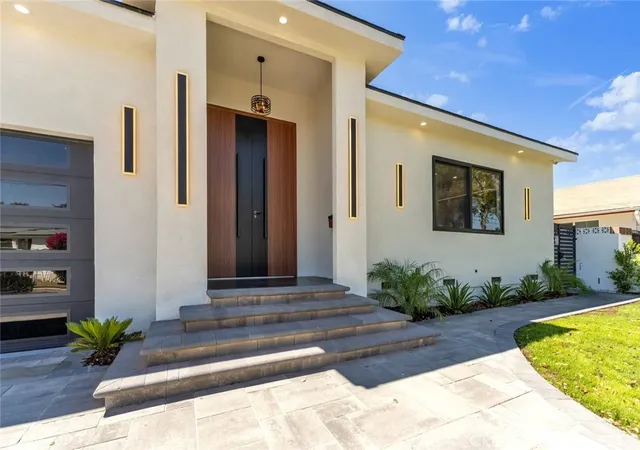 Photo 4 of Single family home for sale at 6709 Goodland Ave, North Hollywood, CA 91606 | MLS# BB26184406 | Listing updated on 2026-09-15