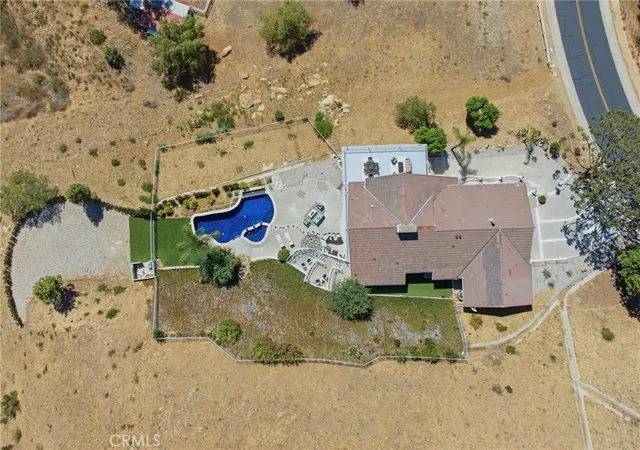 Photo 3 of Single family home for sale at 150 Saddlebow Rd, Bell Canyon, CA 91307 | MLS# SR26192377 | Listing updated on 2026-09-15