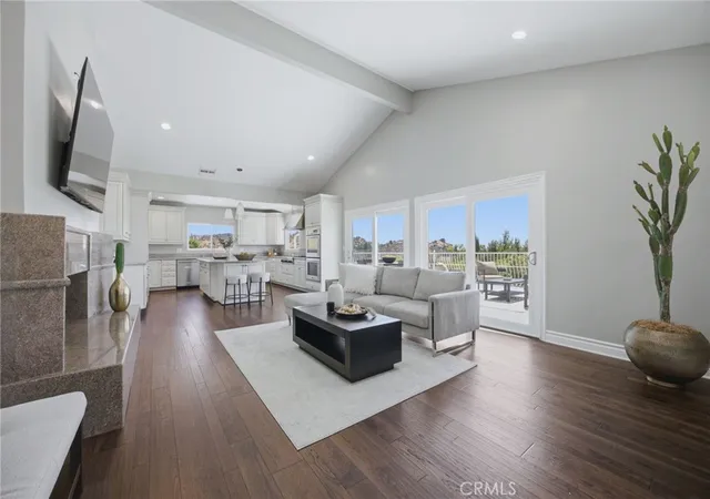 Photo 4 of Single family home for sale at 150 Saddlebow Rd, Bell Canyon, CA 91307 | MLS# SR26192377 | Listing updated on 2026-09-15