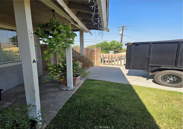 Photo 3 of Single family home for sale at 6091 Bonhill, Jurupa Valley, CA 92509 | MLS# IG26192408 | Listing updated on 2026-09-15