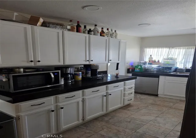 Photo 4 of Single family home for sale at 6091 Bonhill, Jurupa Valley, CA 92509 | MLS# IG26192408 | Listing updated on 2026-09-15