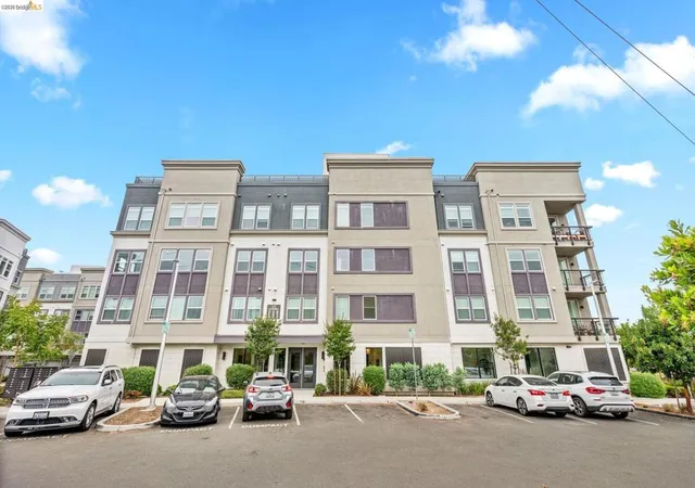 Condo for sale at 2875 Tradewind Dr, Alameda, CA 94501 | MLS# 41146954