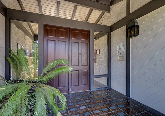 Photo 2 of Townhouse for sale at 2120 Dufour Ave #5, Redondo Beach, CA 90278 | MLS# SB26191150 | Listing updated on 2026-09-27