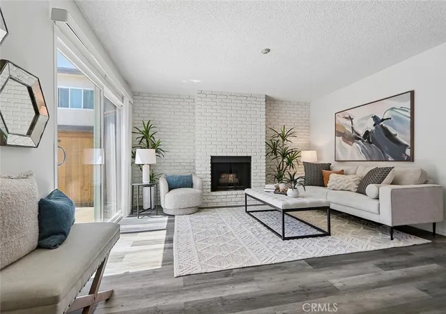 Photo 3 of Townhouse for sale at 2120 Dufour Ave #5, Redondo Beach, CA 90278 | MLS# SB26191150 | Listing updated on 2026-09-27