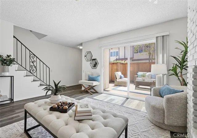 Photo 4 of Townhouse for sale at 2120 Dufour Ave #5, Redondo Beach, CA 90278 | MLS# SB26191150 | Listing updated on 2026-09-27
