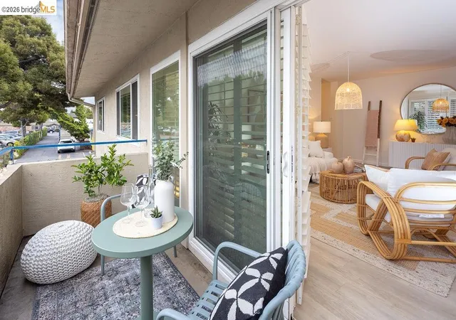 Photo 3 of Condo for sale at 2029 Otis Dr #P, Alameda, CA 94501 | MLS# 41146964 | Listing updated on 2026-10-07
