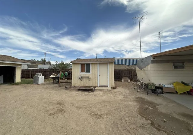 Photo 3 of Manufactured home for sale at 87 Niland Ave, Niland, CA 92257 | MLS# FR26191841 | Listing updated on 2026-09-14