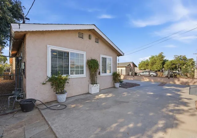 Photo 3 of Sale Pending at 1163 Marline Ave, El Cajon, CA 92021 | MLS# PTP2606685 | Listing updated on 2026-09-14