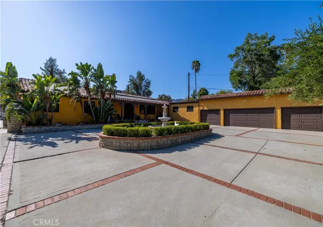 Photo 3 of Single family home for sale at 9957 Shoup Ave, Chatsworth, CA 91311 | MLS# DW26192330 | Listing updated on 2026-10-07