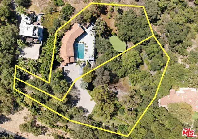Photo 1 of Mansion for sale at 13355 Mulholland Dr, Beverly Hills, CA 90210 | MLS# 26955307 | Listing updated on 2026-09-14