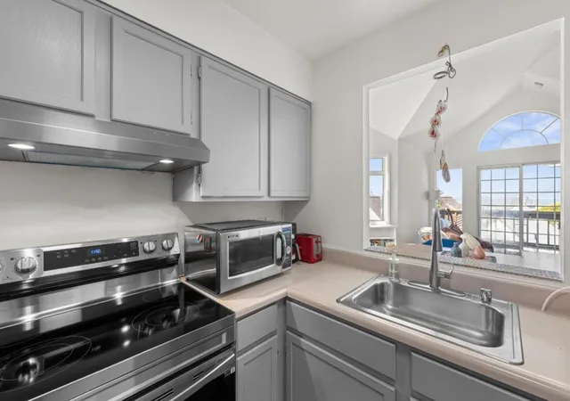 Photo 3 of Single family home for sale at 38 Rebecca Ln, San Francisco, CA 94124 | MLS# ML82059895 | Listing updated on 2026-09-16