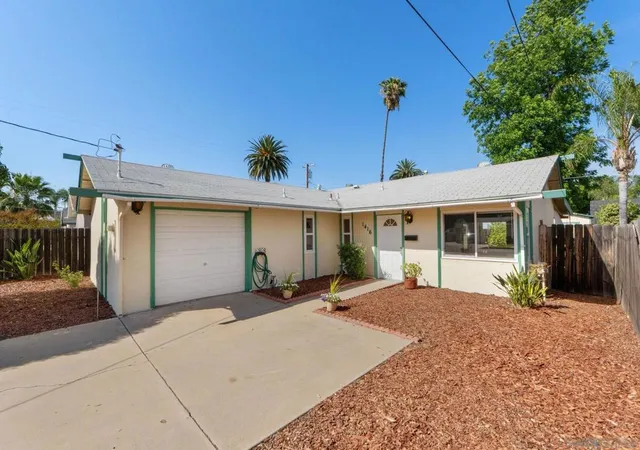 Photo 3 of Sale Pending at 1416 S Maple, Escondido, CA 92025 | MLS# 260021543SD | Listing updated on 2026-09-15