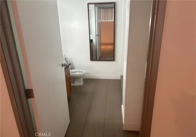Photo 2 of Condo for sale at 420 S San Pedro St Apt 226 Los Angeles Ca, Los Angeles, CA 90013 | MLS# DW26193022 | Listing updated on 2026-09-15