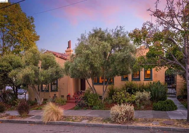 Photo 1 of Single family home for sale at 1564 Beverly Pl, Albany, CA 94706 | MLS# 41147008 | Listing updated on 2026-09-14
