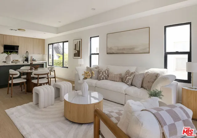 Photo 4 of Single family home for sale at 1294 S Citrus Ave, Los Angeles, CA 90019 | MLS# 26957667 | Listing updated on 2026-09-15