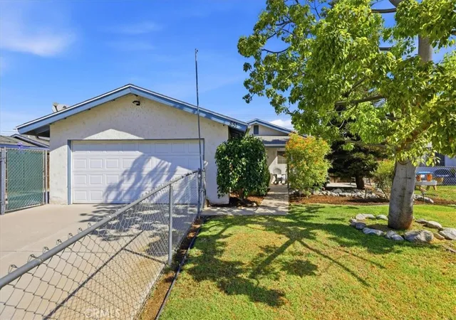 Photo 3 of Single family home for sale at 851 Garden Grv, Norco, CA 92860 | MLS# IG26192994 | Listing updated on 2026-09-15