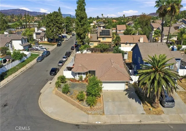 Photo 2 of Single family home for sale at 41181 Mountain Pride Dr, Murrieta, CA 92562 | MLS# SW26193064 | Listing updated on 2026-09-15