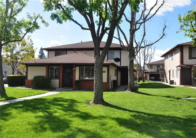 Condo for sale at 1102 W Calle Del Sol, Azusa, CA 91702 | MLS# IG26193342