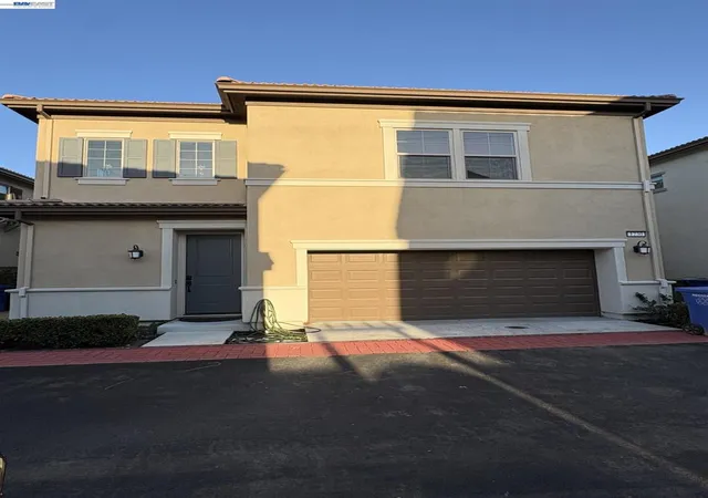 Photo 1 of Single family home for sale at 1230 S Ross Ct, Tracy, CA 95391 | MLS# 41147048 | Listing updated on 2026-09-30