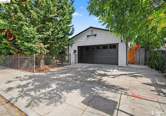 Photo 1 of Single family home for sale at 545 E Arques Ave, Sunnyvale, CA 94085 | MLS# 41147073 | Listing updated on 2026-09-14