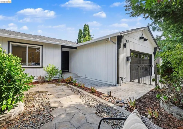 Photo 3 of Single family home for sale at 545 E Arques Ave, Sunnyvale, CA 94085 | MLS# 41147073 | Listing updated on 2026-09-14