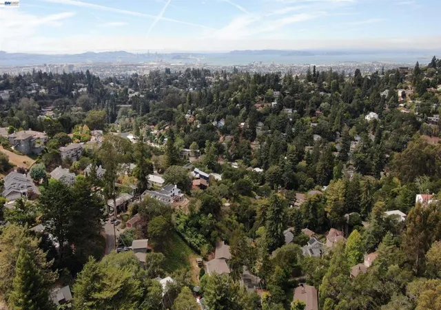 Photo 3 of Land for sale at 0 Gouldin Rd, Oakland, CA 94611 | MLS# 41147087 | Listing updated on 2026-09-15