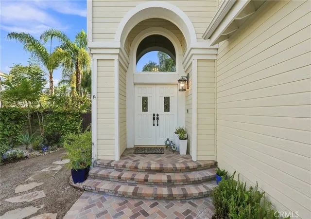 Photo 3 of Single family home for sale at 27388 Brighton, Valencia, CA 91354 | MLS# PW26193726 | Listing updated on 2026-09-15