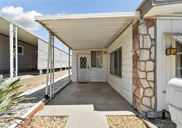 Photo 3 of Manufactured home for sale at 10320 Calimesa Blvd #202, Calimesa, CA 92320 | MLS# IG26193764 | Listing updated on 2026-09-18