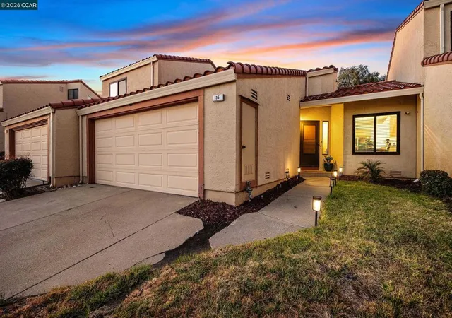 Photo 2 of Townhouse for sale at 35 Sapphire Ct, Hercules, CA 94547 | MLS# 41147116 | Listing updated on 2026-09-17