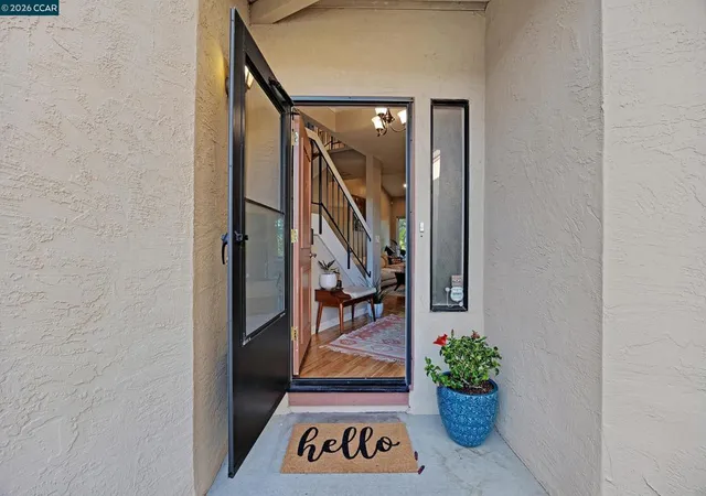 Photo 3 of Townhouse for sale at 35 Sapphire Ct, Hercules, CA 94547 | MLS# 41147116 | Listing updated on 2026-09-17