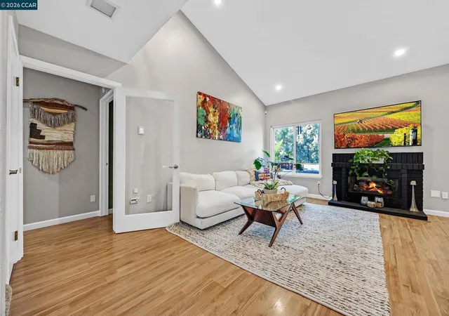Photo 4 of Townhouse for sale at 35 Sapphire Ct, Hercules, CA 94547 | MLS# 41147116 | Listing updated on 2026-09-17