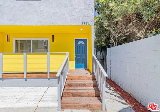 Listing Photo 4 - Condo for sale in building located at 5633 La Mirada Ave, Los Angeles, CA 90038