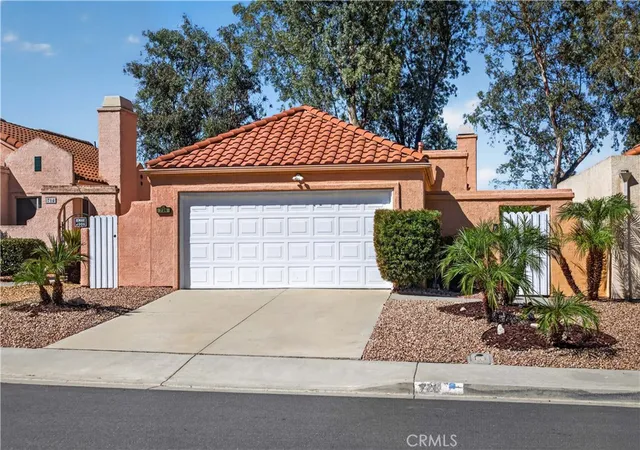 Single family home for sale at 726 Verona, San Jacinto, CA 92583 | MLS# IG26193960