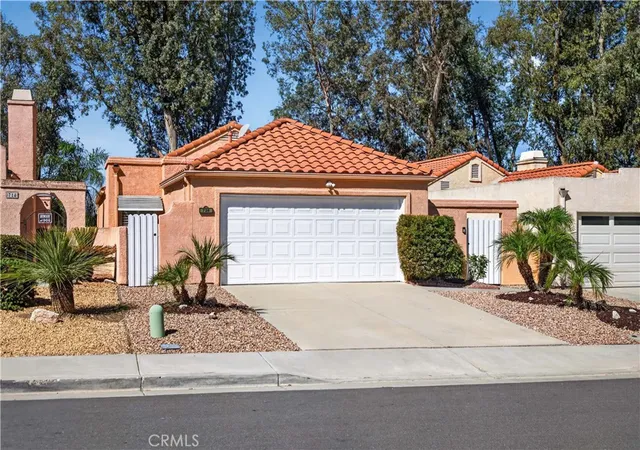 Photo 3 of Single family home for sale at 726 Verona, San Jacinto, CA 92583 | MLS# IG26193960 | Listing updated on 2026-09-15