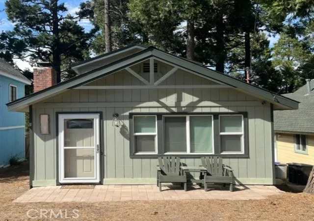 Photo 2 of Single family home for sale at 23376 Crestline Rd, Crestline, CA 92325 | MLS# CV26193309 | Listing updated on 2026-09-16