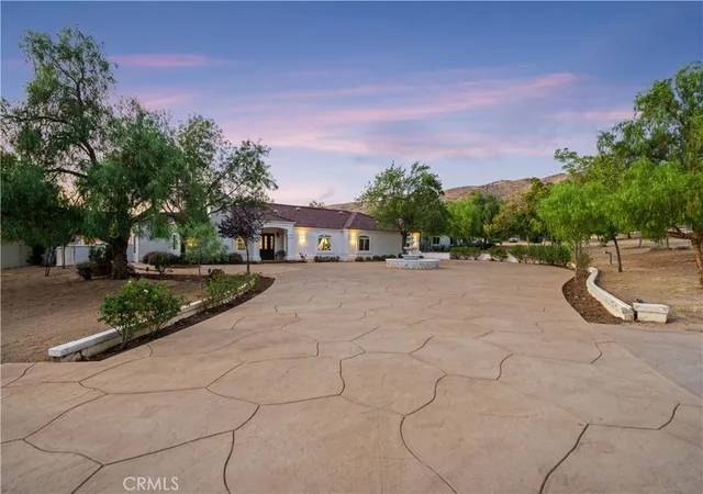 Photo 3 of Single family home for sale at 7227 Spigno Pl, Agua Dulce, CA 91390 | MLS# SR26194155 | Listing updated on 2026-09-14