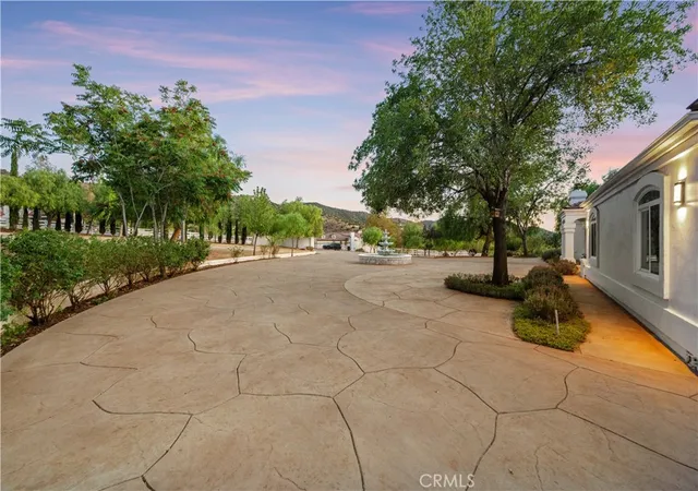 Photo 4 of Single family home for sale at 7227 Spigno Pl, Agua Dulce, CA 91390 | MLS# SR26194155 | Listing updated on 2026-09-14