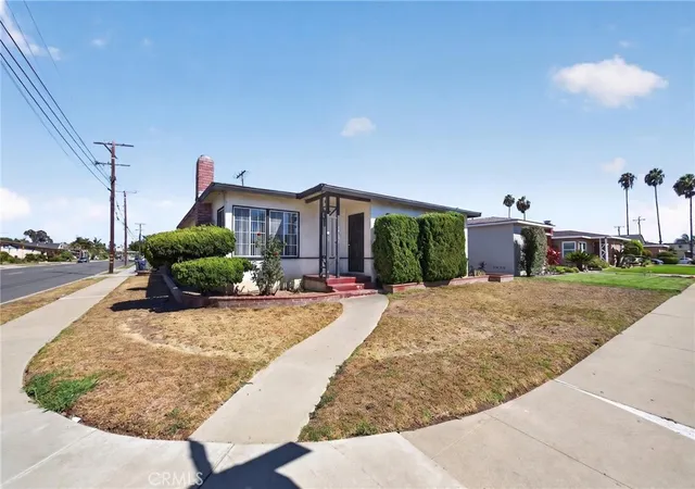 Photo 2 of Single family home for sale at 14100 S Mariposa, Gardena, CA 90247 | MLS# SW26194015 | Listing updated on 2026-10-03