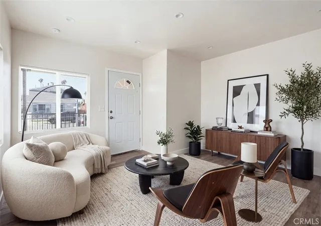 Photo 4 of House for sale at 817 West 79th, Los Angeles, CA 90044 | MLS# DW26193190 | Listing updated on 2026-09-14