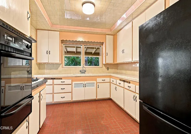 Photo 4 of Sale Pending at 10639 Olive St, Temple City, CA 91780 | MLS# P1-28699 | Listing updated on 2026-10-05