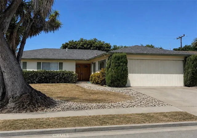 Photo 2 of Sale Pending at 707 La Roda, Santa Barbara, CA 93111 | MLS# PI26194236 | Listing updated on 2026-09-14