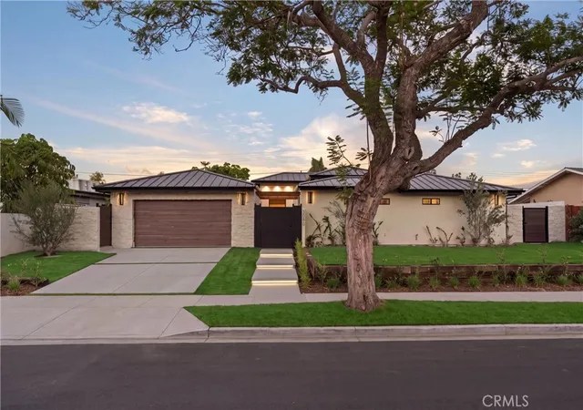 Single family home for sale at 3080 Country Clb Dr, Costa Mesa, CA 92626 | MLS# OC26193610
